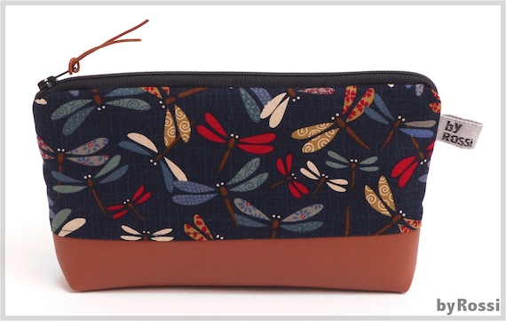 Schminktäschchen/ Stiftetasche aus blauem japanischem Stoff mit bunten Libellen und Kunstlederboden