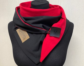 Tuch rot schwarz mit Knopf Dreieckstuch Damen von delimade Geschenk Muttertag