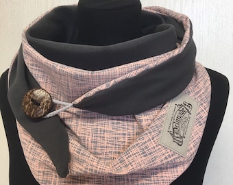 Wrap scarf, scarf with button gray pink apricot from Delimade gift triangular scarf for women