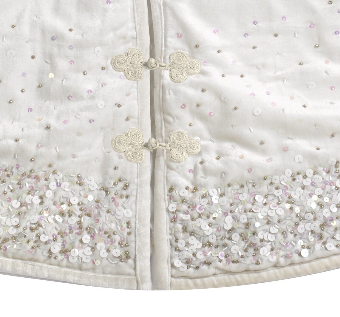 White Velvet Tree Skirt 