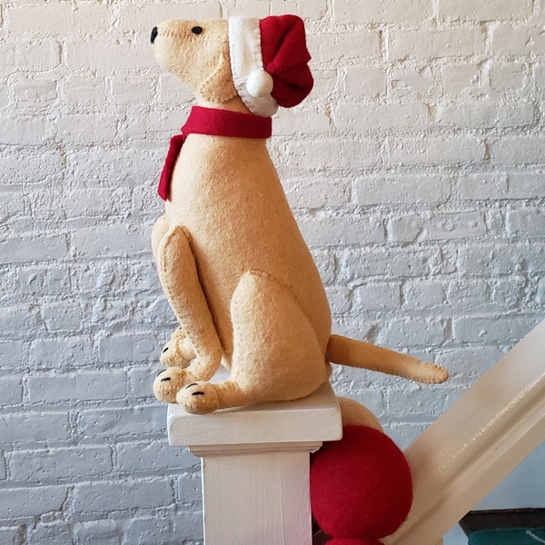 Lab Tree Topper with Santa Hat Christmas Tree Topper in Hand Felted Wool, Dog Lover Gift, Dog Memorial, Yellow Labrador Retriever