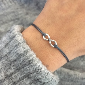 delicate bracelet macrame infinity infinity silver