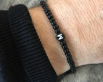 ARMBAND für Männer Buchstabe Initiale schwarz