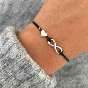 Filigranes ARMBAND Makramee Infinity Unendlichkeit HERZ Geschenkidee Liebe Love Bild 1