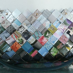 Upcycling bag from old magazines