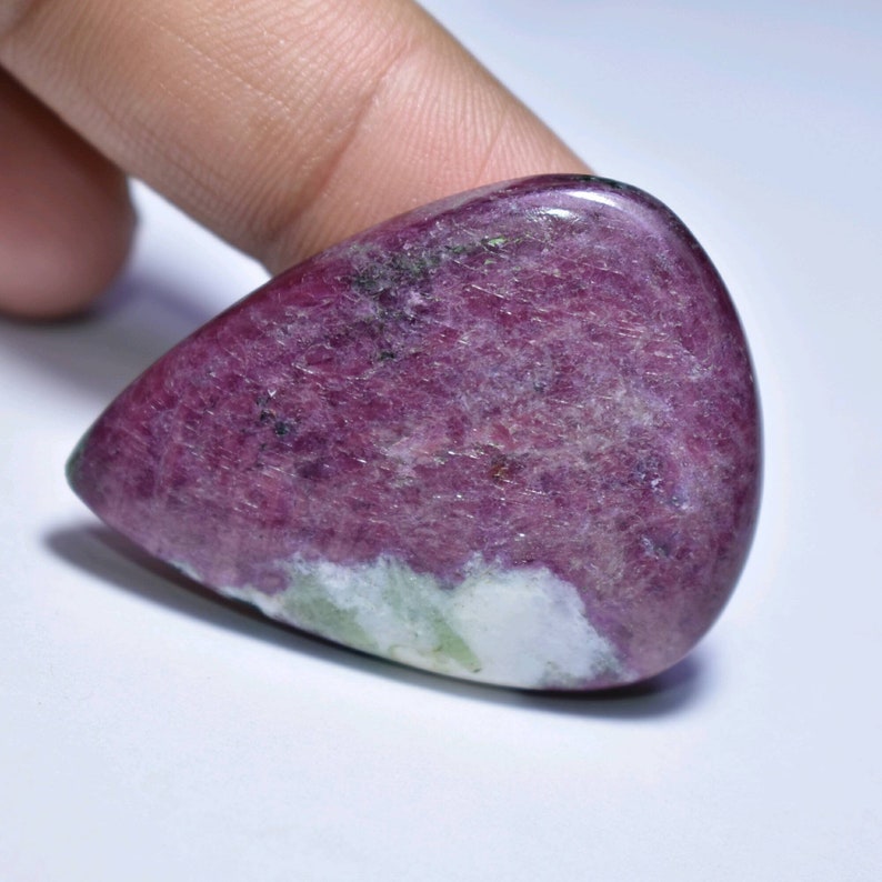 86CTS..A#4616 Natural Ruby ziosite pear cabochon..45x33x5xmm.