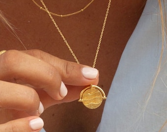 Wave Necklace Gold,Medallion Necklace,Minimalist Goldcoin Necklace,Ocean Necklace For Surfers,Gold Wave Pendant,Beach Jewelry,