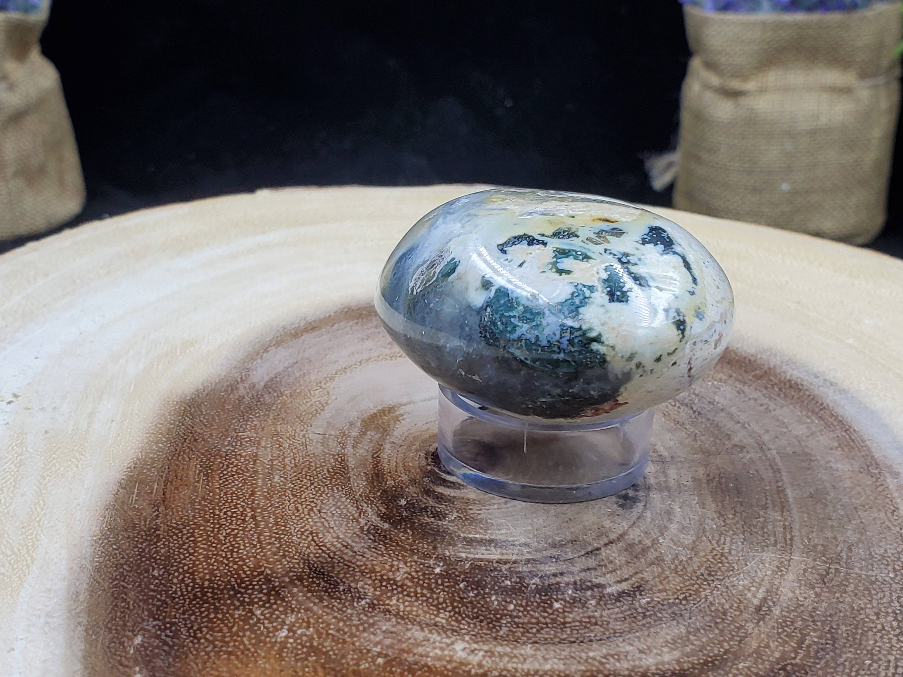 Ocean Jasper Palm Stone, Weight 106 g, Length 5 cm