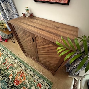 The Reynold / Modern Walnut Bar Cabinet / Mid Century Modern Cabinet  / Walnut Bar Cabinet / Liquor Cabinet / Liquor Storage / Wine Cabinet