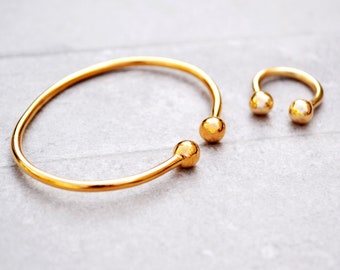 ゴールドカフブレスレット、トルクブレスレット、ソリッドボールカフ