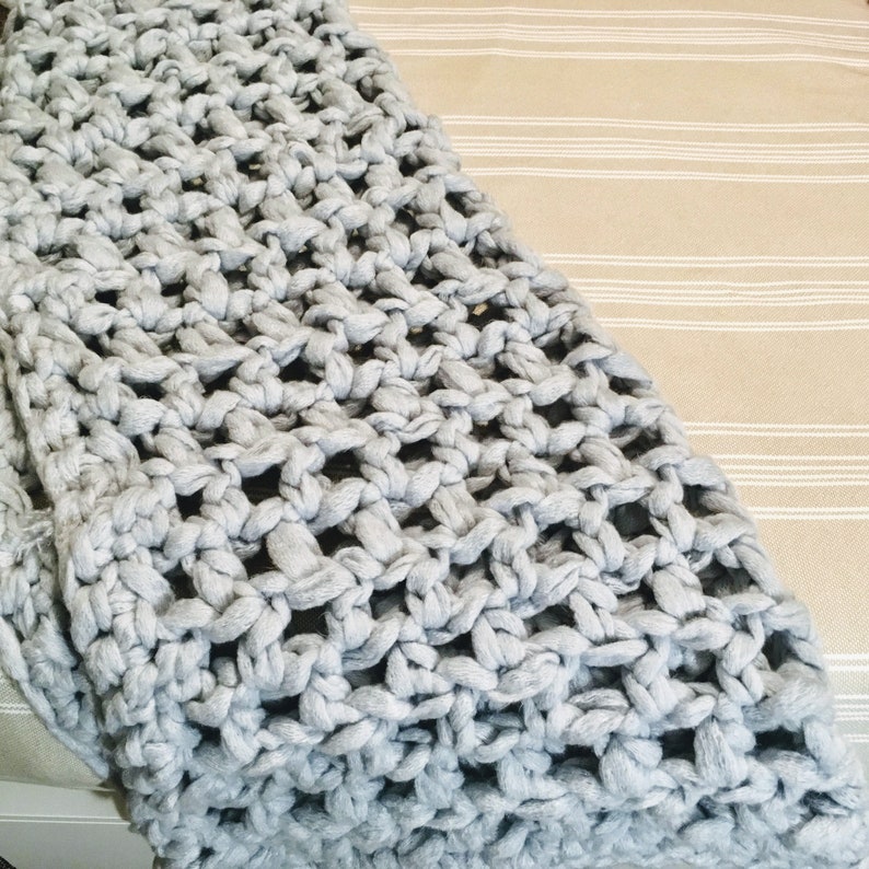 Fast cozy Crocheted Jumbo Throw Blanket Pattern image 6