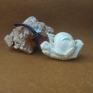 Hand Carved Meerschaum Pipe: Eagle Claw & Egg Design with Case
