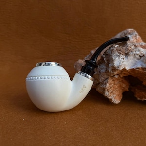 Rhodesian Meerschaum Pipe Reverse Calabash with Fitted Case