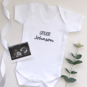 Embroidered Personalised Pregnancy Announcement Baby Vest - Baby Announcement Onesie - Baby Name Onesie - Pregnancy Reveal - Baby Onesie