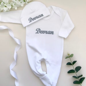 Embroidered Personalised Babygrow Gift Set - Newborn Personalised Babygrow & Hat - Personalised Baby Outfit - Pesonalised Baby Shower Gift