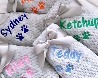 Personalised Dog Blanket - Embroidered Dog Blanket - Puppy Blanket - Cat Blanket - Paw Print Blanket - Super Soft Pet Blanket