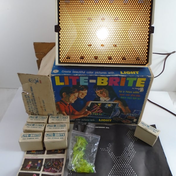 Lite Brite 1967 Vintage Light Bright 350 Colored Pegs 10 Sheets Box 5455 Works