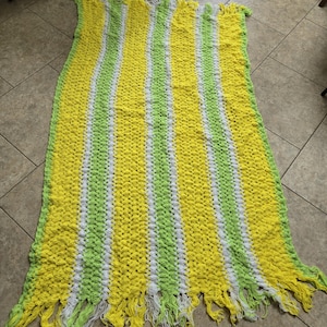 Vintage Handmade Crochet Green Yellow Afghan Throw Blanket 60x 36 Bright Fringe