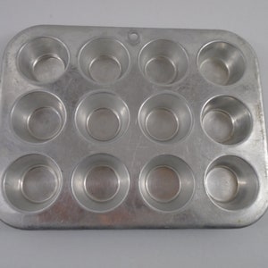 MIRRO Aluminum Mini Muffin Cupcake Tin Pan 10