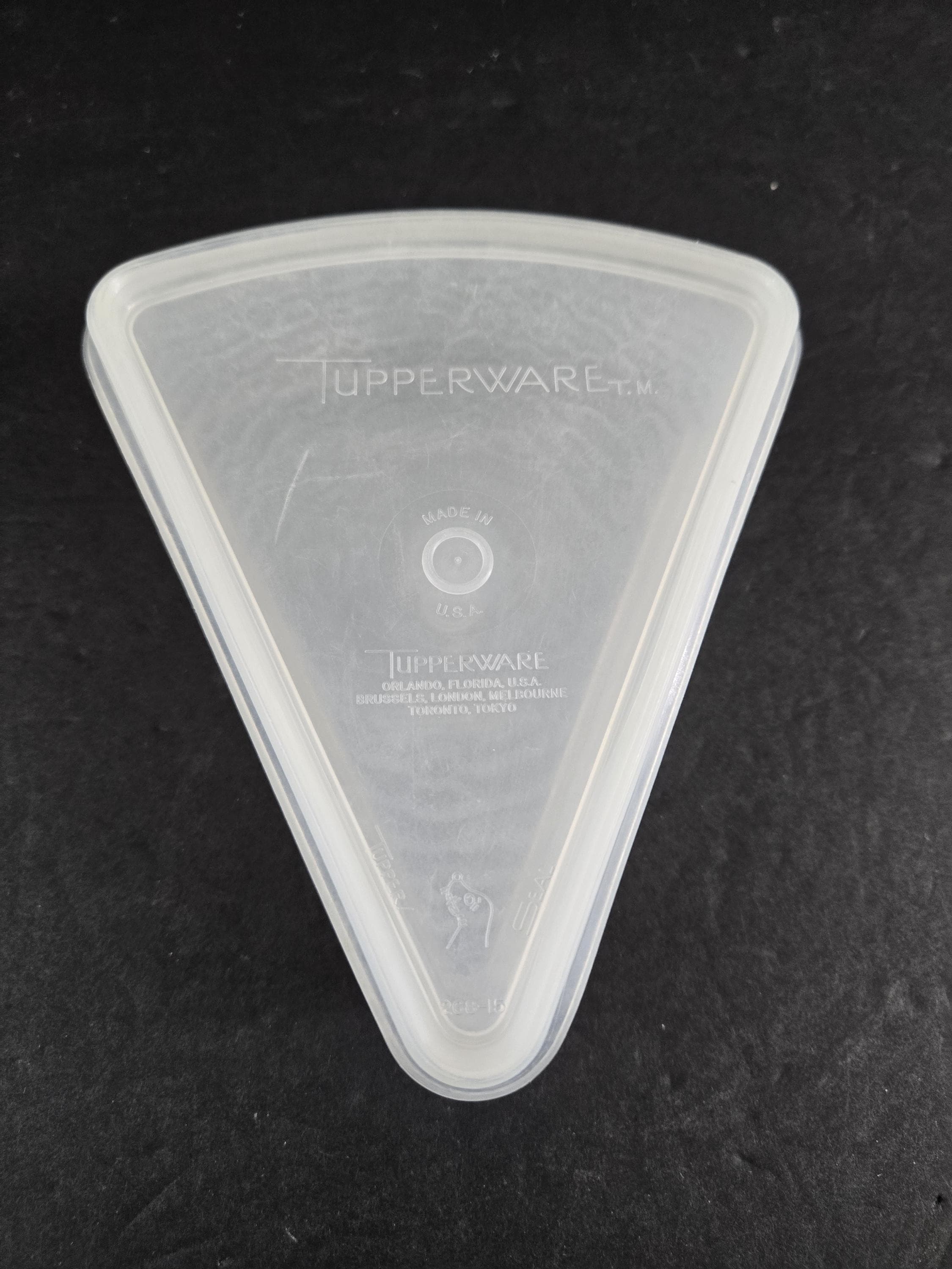 Boîte De Conservation Tupperware Triangulaire Vintage - Orange - Avec Poignée - Années 80/90