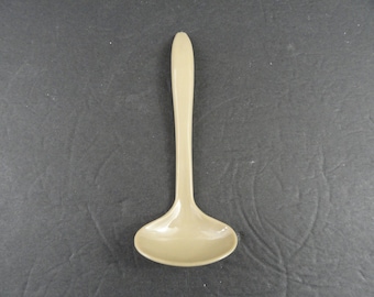1 Tupperware Replacement Condiment Spoons 872 Replacement Beige Tan Almond Ladle 5.5"