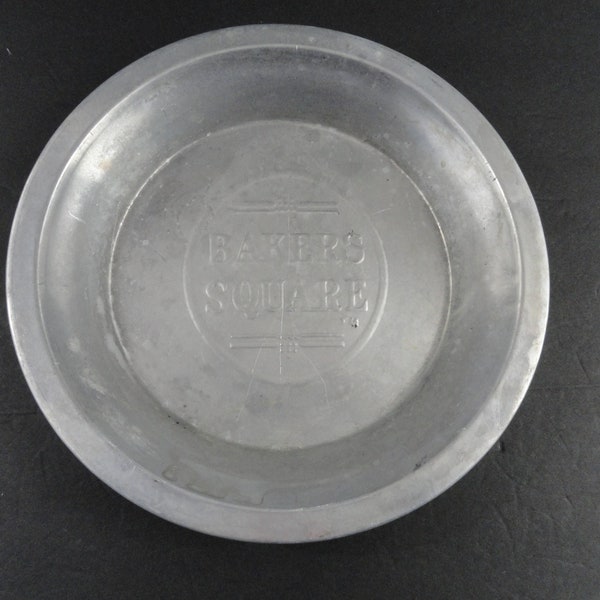 Vintage Poppin Fresh Metal Pie Tin Plate crispy bottom holes 9" Outer 6.5" Base Aluminum Grandmas