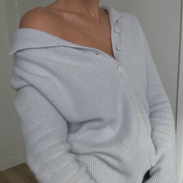 Gorgeous Vintage Knit Light Gray Angora lambswool Blend Cardigan Sweater | 100 % Wool Angora Blend Super Soft | 1990s