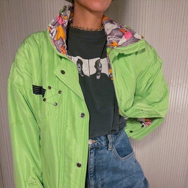 Vintage Retro Ski Jacket in Neon Green With Neon Pattern at Collar | 1990s - 1980s | Minimal Retro Everyday