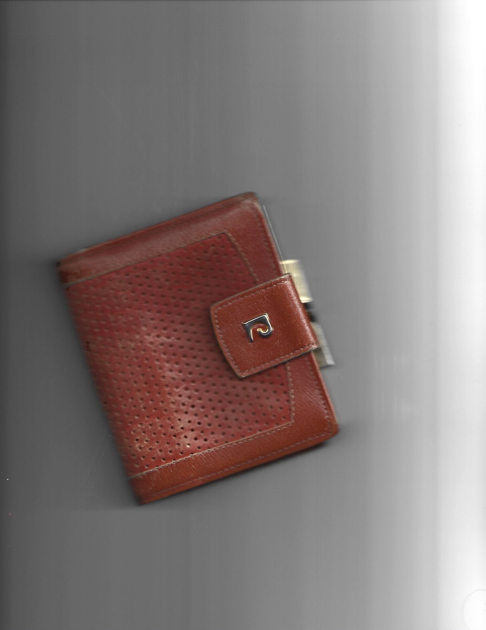 Portefeuille Porte-monnaie Pierre Cardin Vintage 70's En Cuir Prune - Occasion Authentique