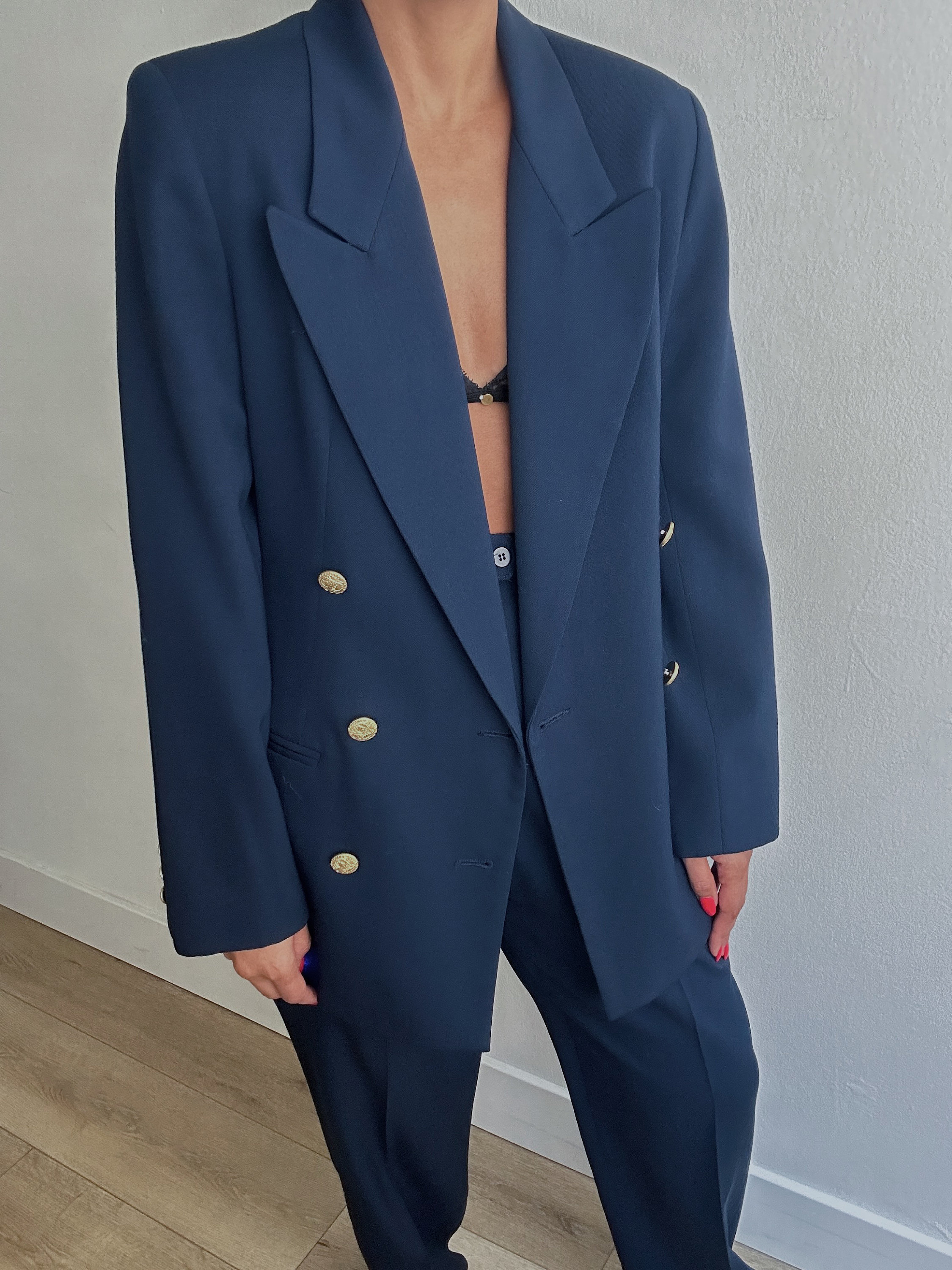 Navy boyfriend blazer sale