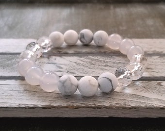 Howlite Bracelet Yoga Bracelet White Healing Crystal Boho Bracelet White Agate Clear Quartz Bracelet Gemstone Bracelet Gift