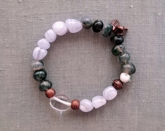 Pulsera de piedras preciosas bohemias: ágata de encaje azul, cuarzo transparente y ágata musgosa