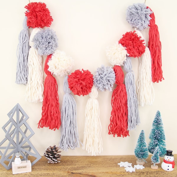 Vintage Christmas Yarn Garland Kit