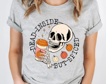 Chemise d’épices à la citrouille morte mais épicée, chemise à la citrouille, chemise mignonne d’Halloween, chemise de barista rétro, chemise d’Halloween, chemise d’automne rétro