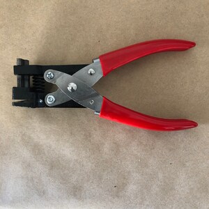 Action Figure Packaging Sombrero Hole Hang Punch Tool DIY Bootleg Toys Art image 4