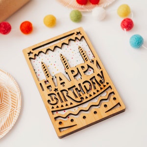 Carte de joyeux anniversaire, carte d'anniversaire en bois, carte de voeux d'anniversaire, carte d'anniversaire en bambou, carte en bois de créateur, carte d'anniversaire avec nom, cadeau pour lui