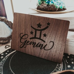 Tarjeta de cumpleaños de Géminis, tarjeta de Géminis, tarjeta de cumpleaños del zodíaco, tarjeta de astrología, tarjeta del zodíaco, tarjeta de signo de estrella, regalo de Géminis, tarjeta de cumpleaños de junio