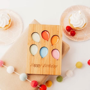Cartão de feliz aniversário, cartão de aniversário de madeira, cartão de aniversário de esposa, cartão de aniversário para namorada,