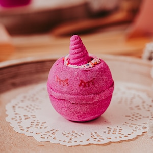 Unicorn Bath Bomb, Kids Bath Bomb, Unicorn Gift, Unicorn Party Favors, Handmade Bath Bombs, Bath Fizzies, Christmas Stocking Stuffer,