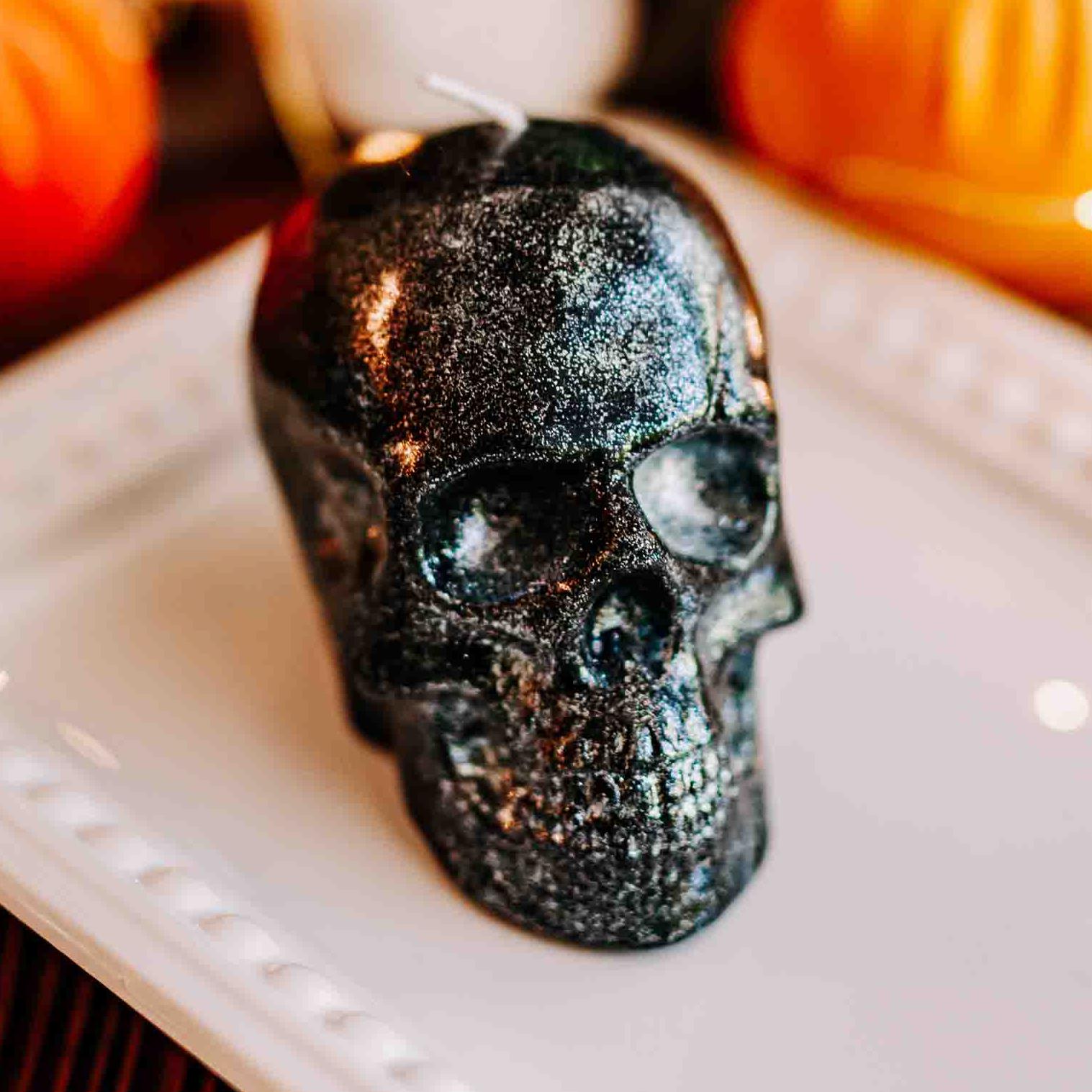 Black Skull Candle, Skull Halloween Room Décor, Spooky Candles, Halloween Mantle Décor Skeleton, Halloween Ideas 2024, Scary Candles Black