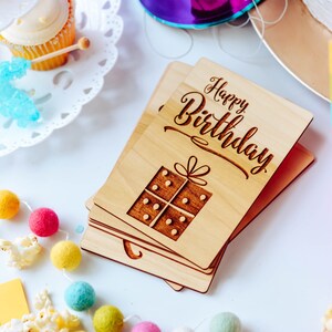 Carte d’anniversaire, carte de joyeux anniversaire, carte en bois, joyeux anniversaire, carte Bday, carte pour elle, carte pour lui,