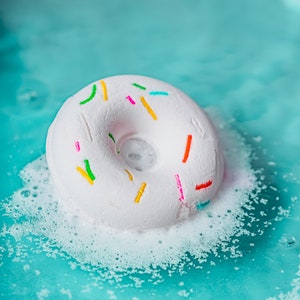 Handmade Bath Bombs, Kids Bath Bombs, Donut Bath Bombs, Bath Fizzies, Fun Novelty Gift, Kids Stocking Stuffer Gifts, Bath Gift Basket Filler