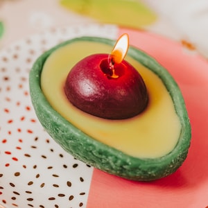 Avocado Candle, Fruit Candle, Decorative Candle, Vegan Candle, Unique Food Candle, Handmade Modern Candle, Gift For Vegans, Birthday Gift