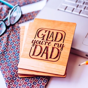 Vaderdagcadeau van dochter, vaderdagkaart, gepersonaliseerde cadeaus voor vader, houten kaart, blij dat je mijn vader bent,