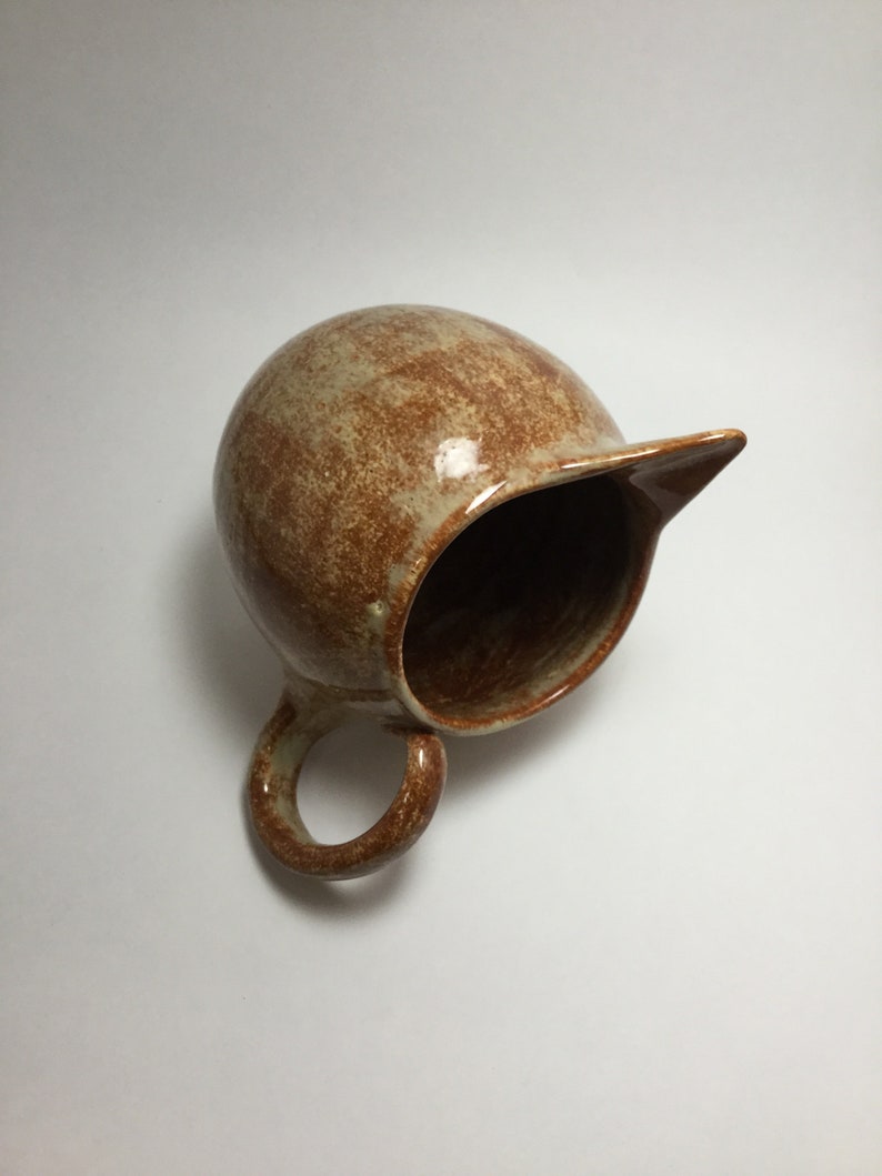 Albany slip pitcher