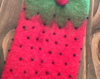 felted STRAWBERRY smartphone CELL PHONE CASE 17.5 x 10.5 cm strawberry