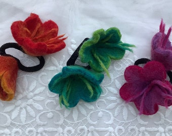 FELT HAIR RUBBER 1 felt flower hair rubber felt flowers orange/red turquoise/apple green violet/fuchsia