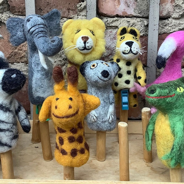 Marionnette à doigt en feutre girafe LION crocodile zèbre LÉOPARD éléphant SURICATE flamant rose Punch et Judy marionnette à main en feutre