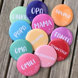 Buttons with names as table cards at the wedding or children's birthday party image 1