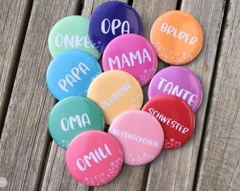 Buttons with names as place cards at weddings or children’s birthdays